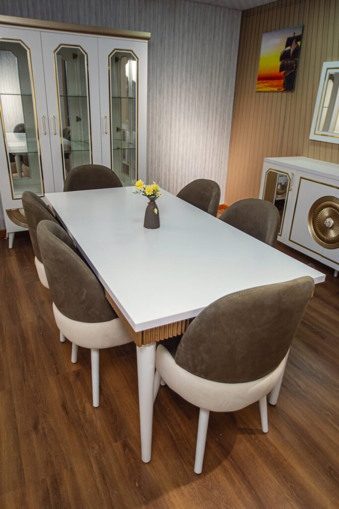 Complete White & Gold Dining Room Set: Table, 6 Chairs, Buffet & Display Cabinet - صورة 7
