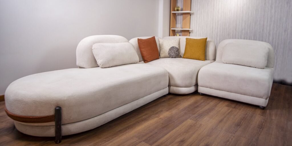 Cream Modular Corner Living Room Set with Colored Cushions - صورة 4