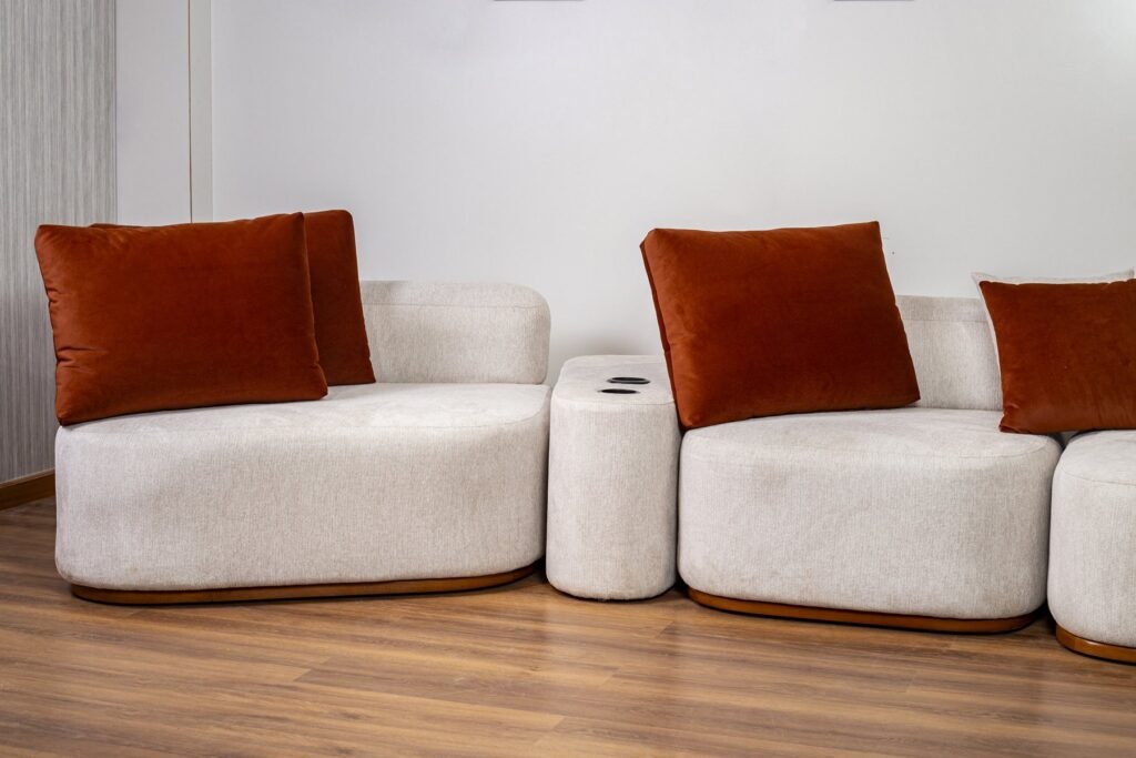 Cream Modular Living Room Set with Rust Cushions & Chair - صورة 3