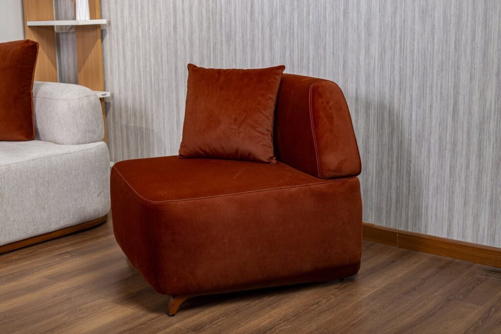 Cream Modular Living Room Set with Rust Cushions & Chair - صورة 7