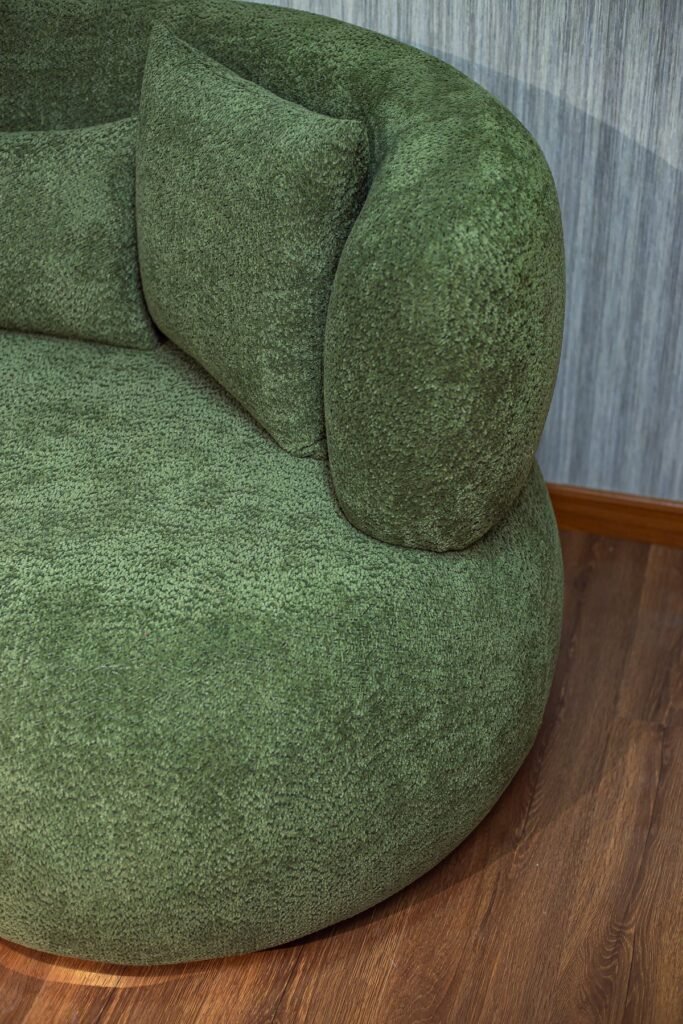Curved Green & Blush Living Room Set with Armchairs & Poufs - صورة 12