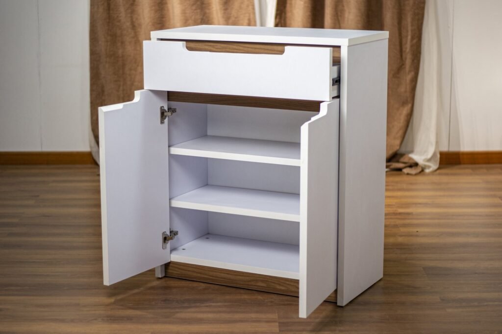 Shoe Cabinet with Top Drawer, Two Doors & Wood Handles - صورة 3